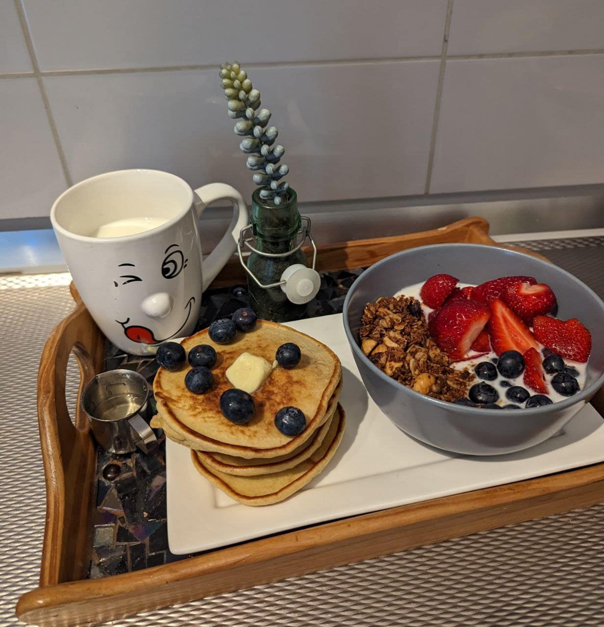 Transistor Negen Shinkan Moederdag ontbijt - Een origineel en gezond ontbijt op bed -