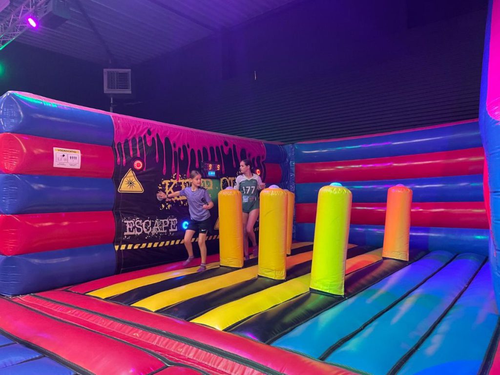 Tienerfeestje Bounce Valley Den Bosch springkussen luchtkussen 