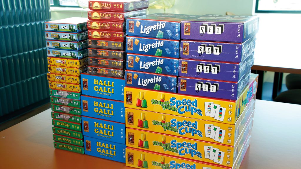 spelpakket voor scholen Lama halli galli beverbende catan take5 ligretto blauw speed cups pompen of verzuipen set jatten 999 games spellen voor regenachtige dagen 